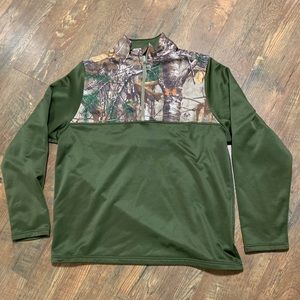 Under Armour 1/4 zip hoodie